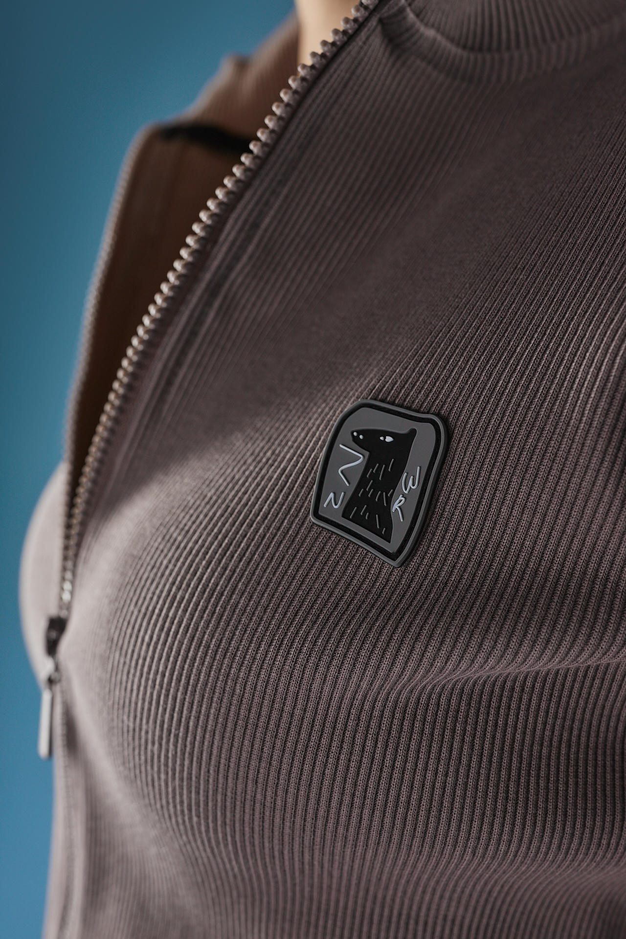 Свитшот Doggy slim zip