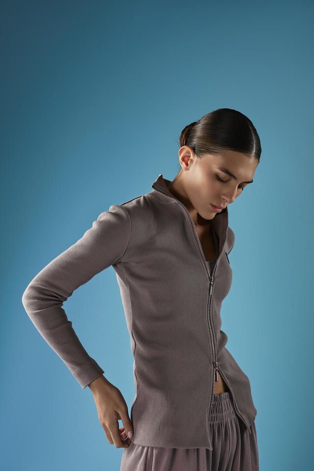 Свитшот Doggy slim zip | ZNWR