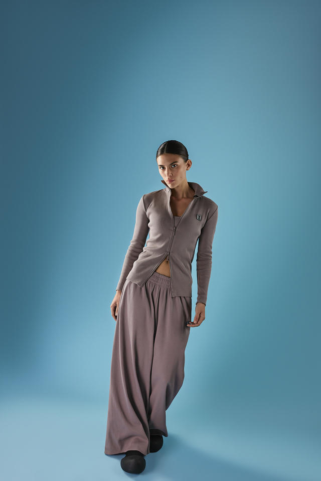 Свитшот Doggy slim zip | ZNWR