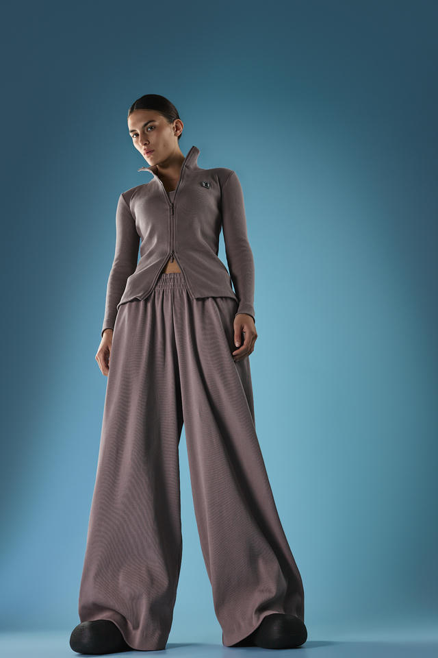 Свитшот Doggy slim zip | ZNWR