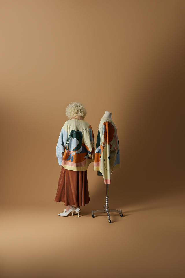 Свитер Вселенское одиночество | ZNWR