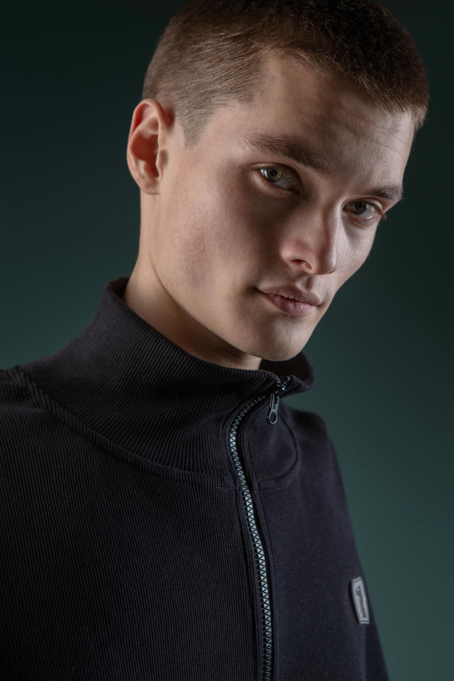 Свитшот Doggy zip | ZNWR