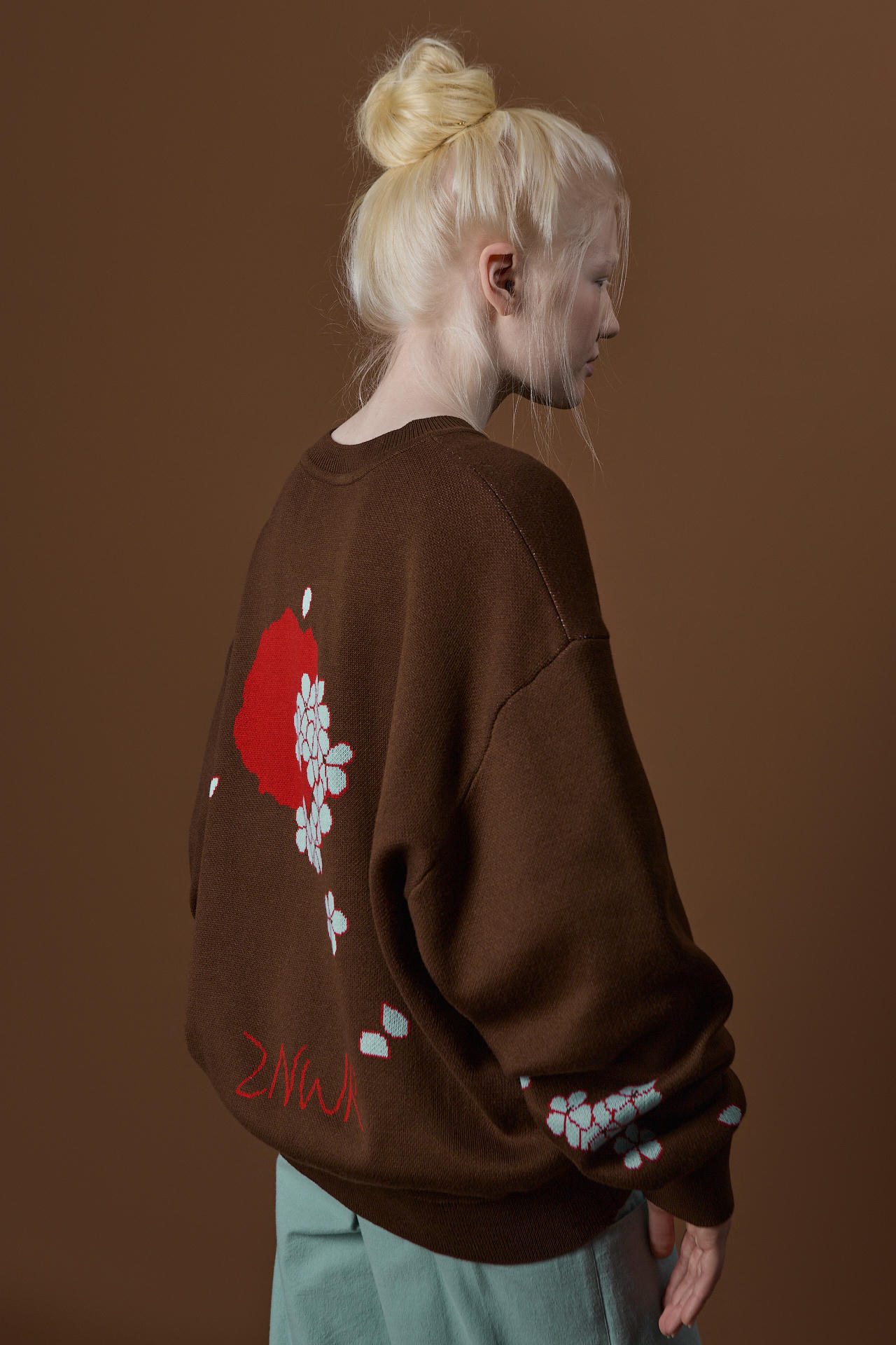 Свитер Гортензия и гвоздь