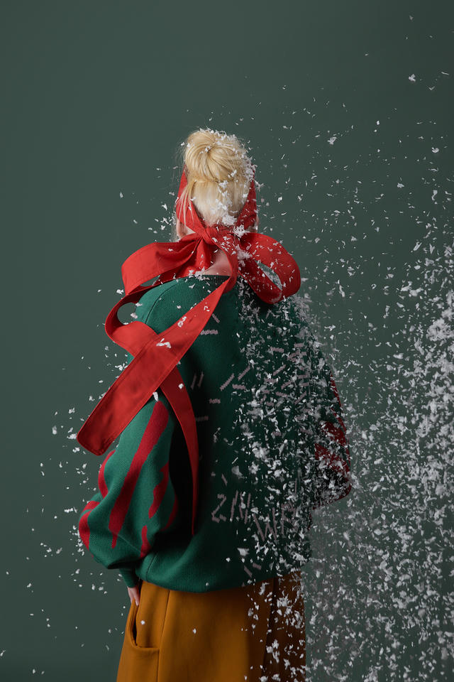 Свитер Человек и мысли | ZNWR