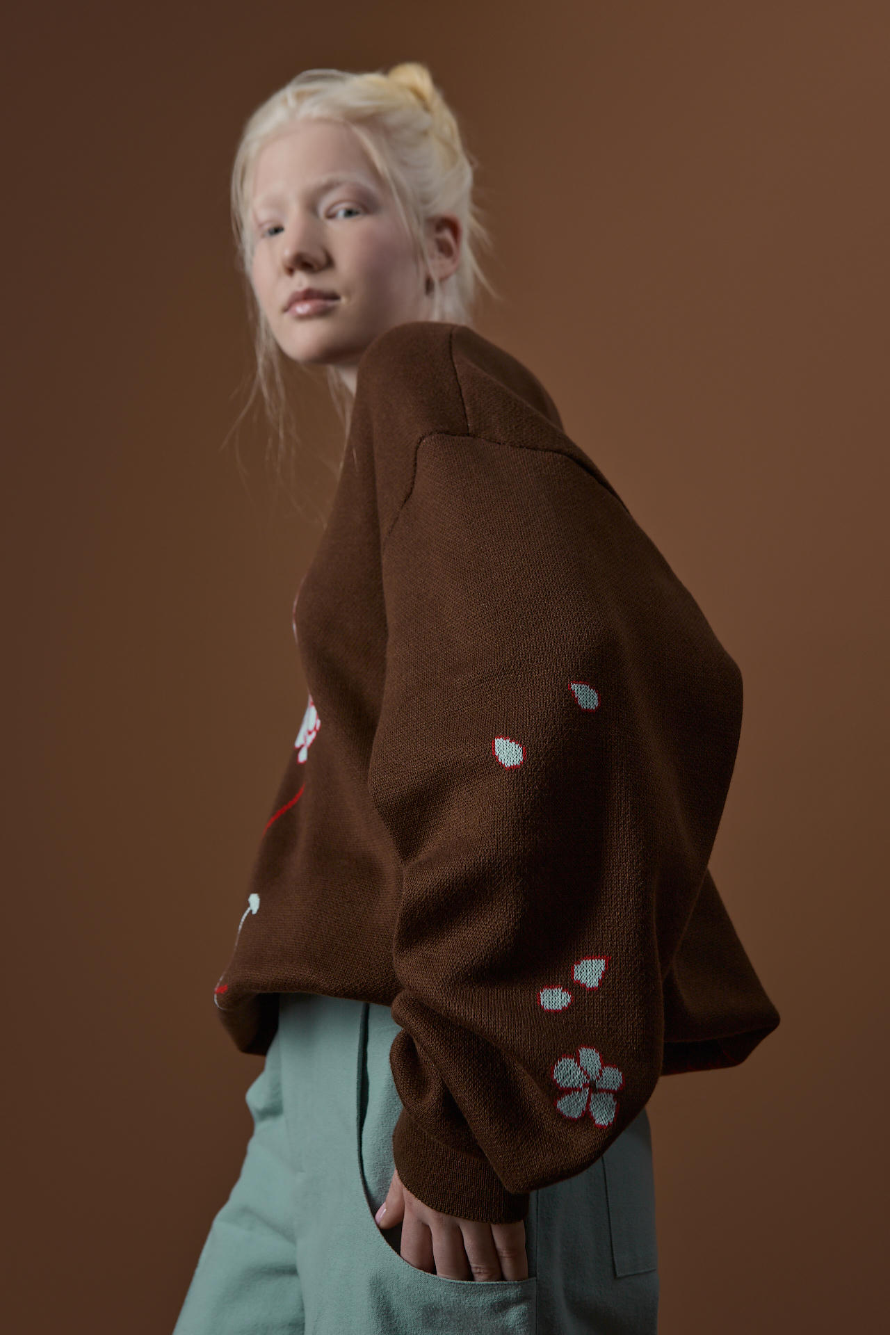 Свитер Гортензия и гвоздь