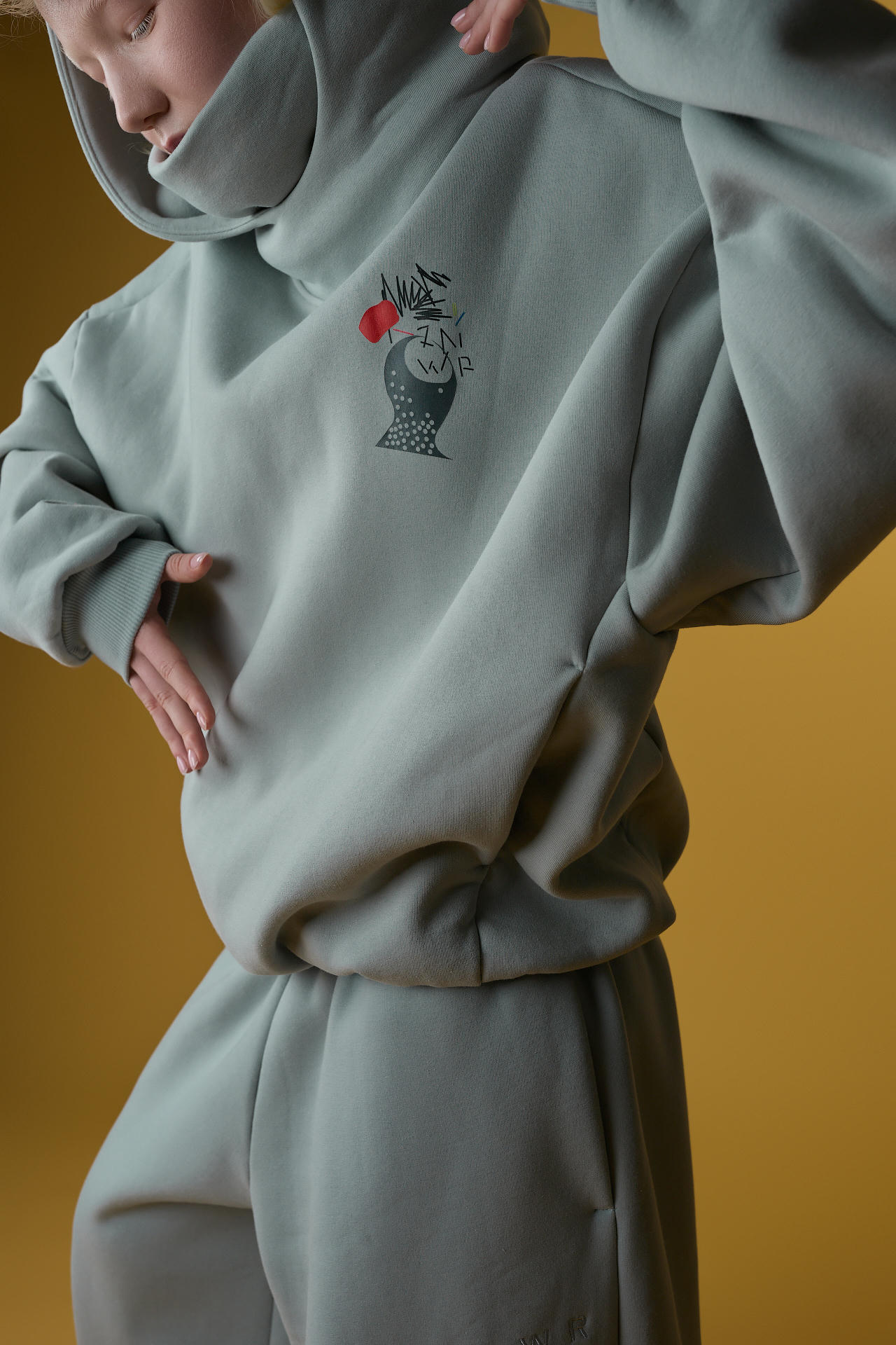 Худи Pablo