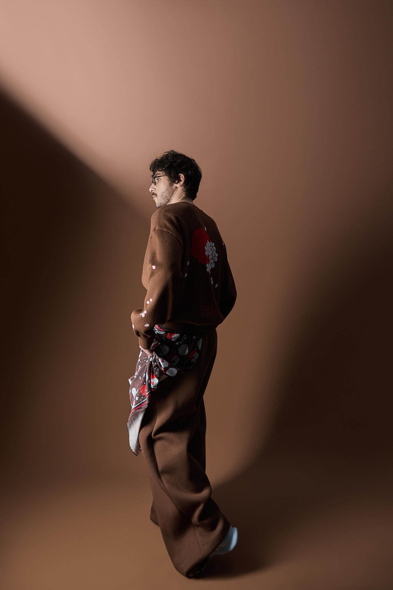 Свитер Гортензия и гвоздь