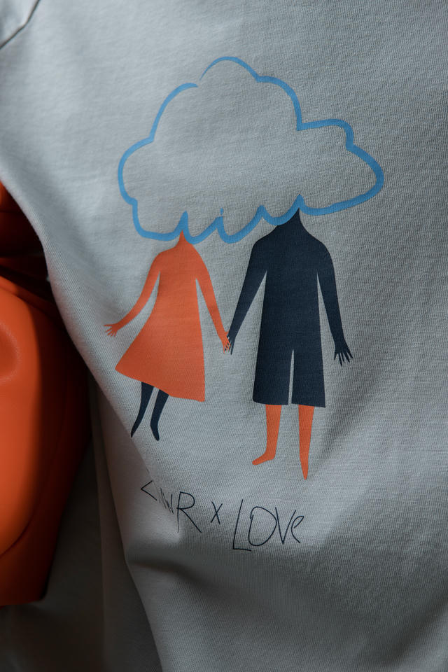 Футболка За руки | ZNWR