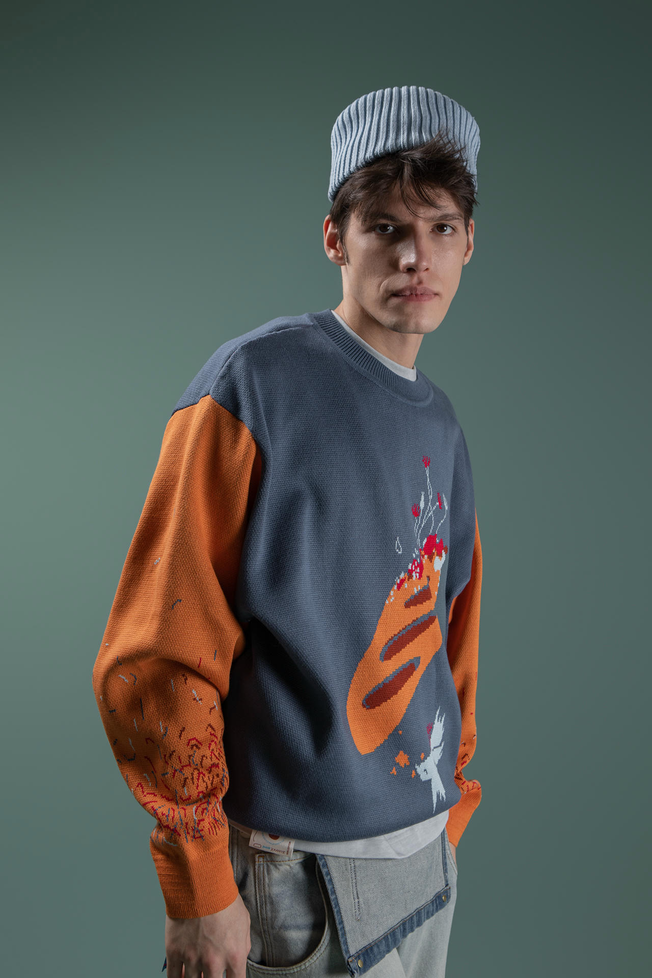 Свитер Батон зацвел