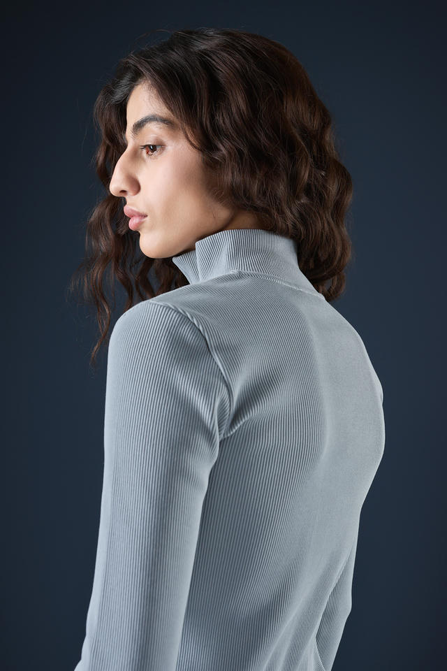 Свитшот Doggy slim zip | ZNWR