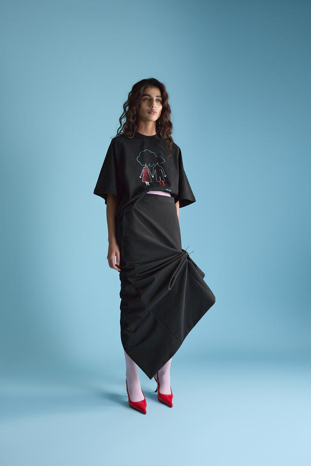 Футболка За руки | ZNWR