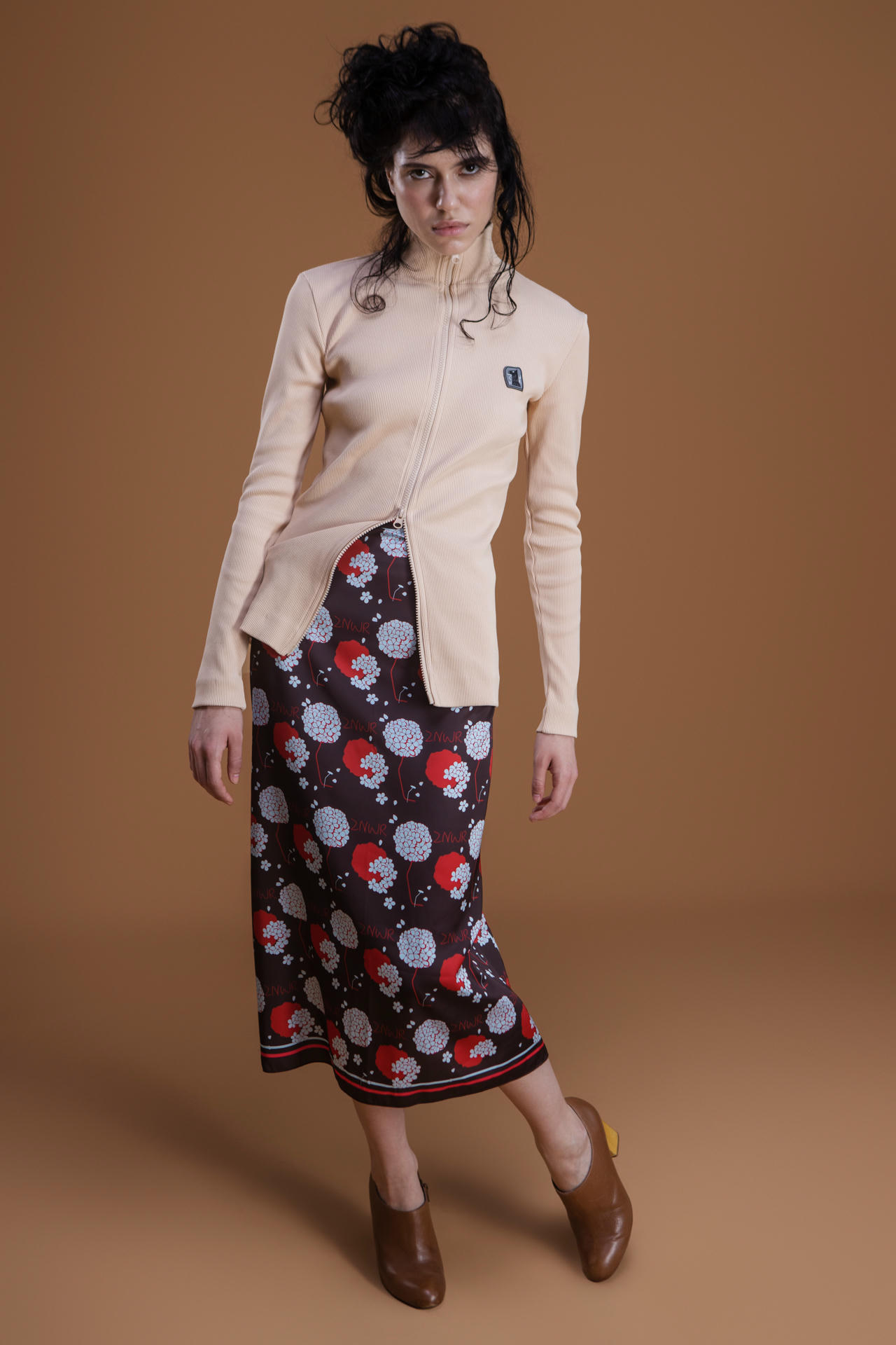 Свитшот Doggy slim zip